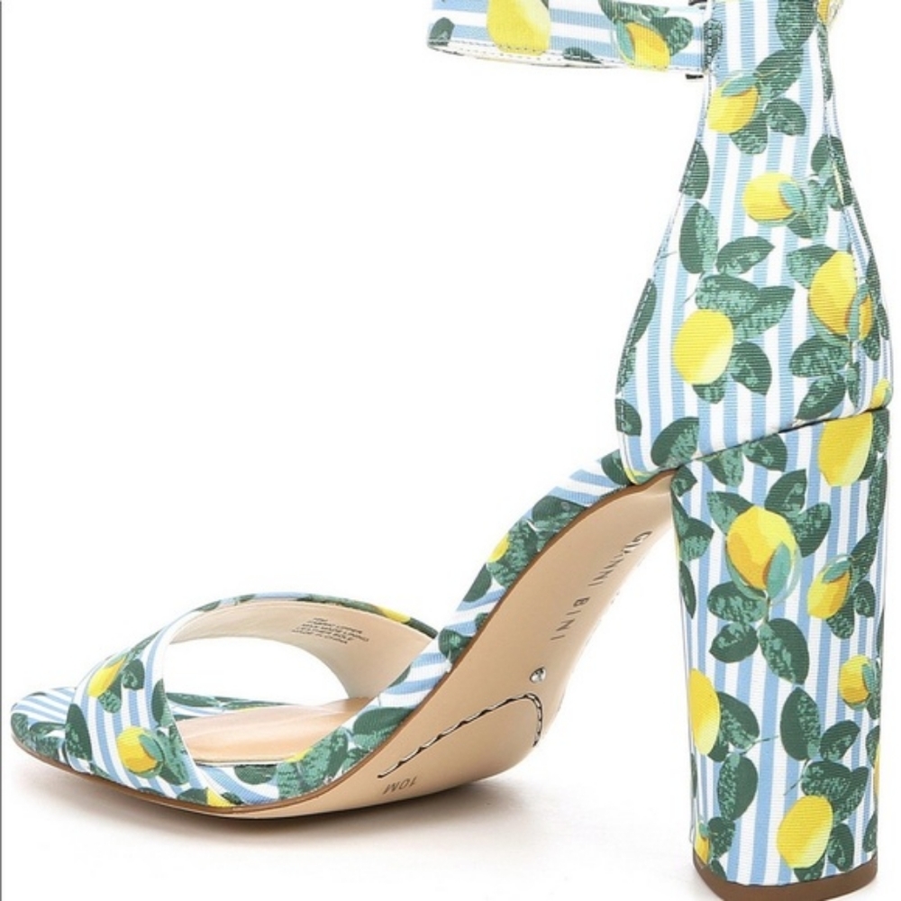 Gianni Bini Joenah Lemon Print Block Heel Sandals Size 8